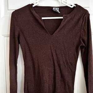 Shimmery bronze long sleeved top.